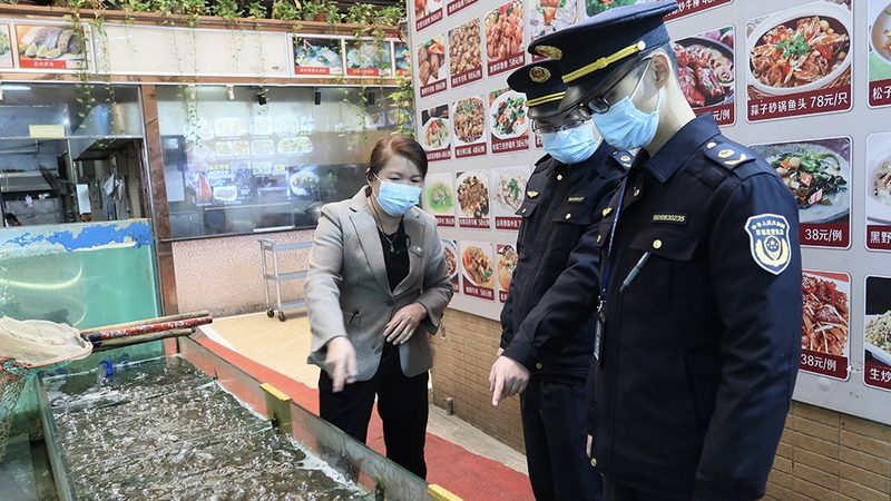 餐饮加盟还是自营？新手开店前的关键思考**