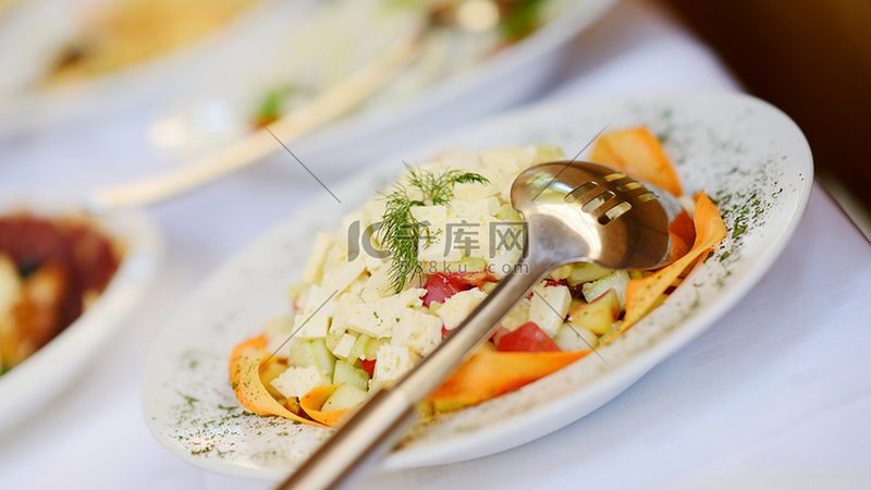 气膨化与油膨化：同是膨化工艺，差距不止在油